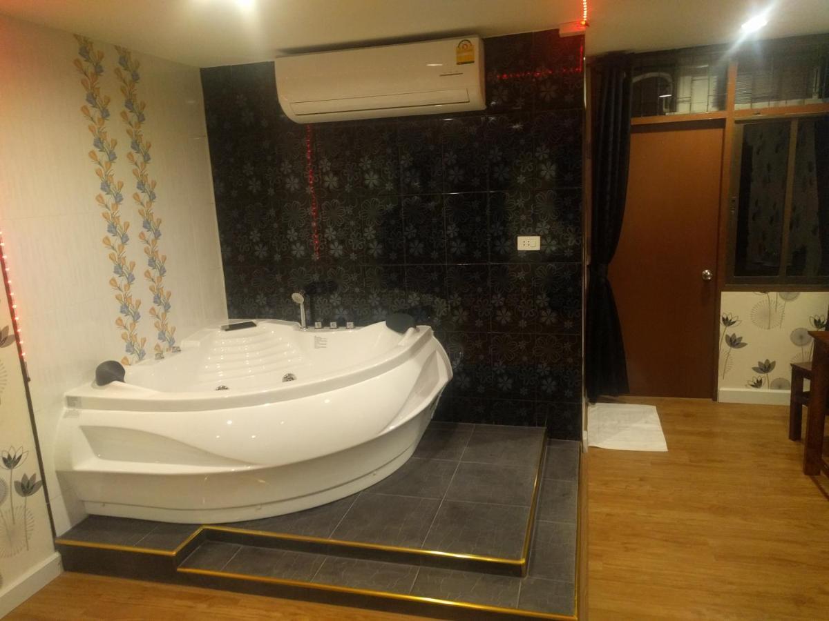 Gw Guesthouse Pattaya Zewnętrze zdjęcie