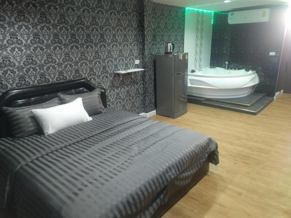Gw Guesthouse Pattaya Zewnętrze zdjęcie
