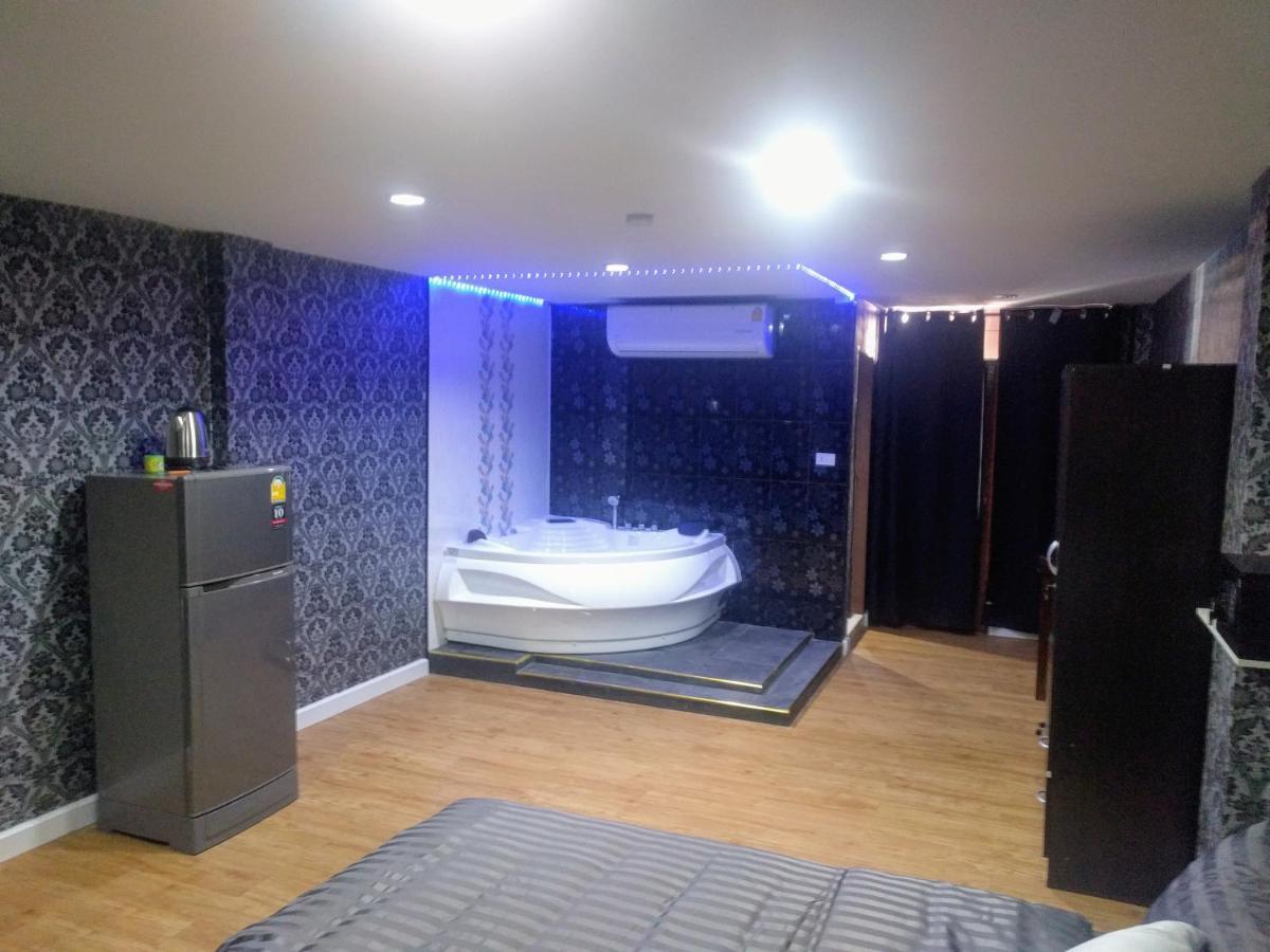 Gw Guesthouse Pattaya Zewnętrze zdjęcie