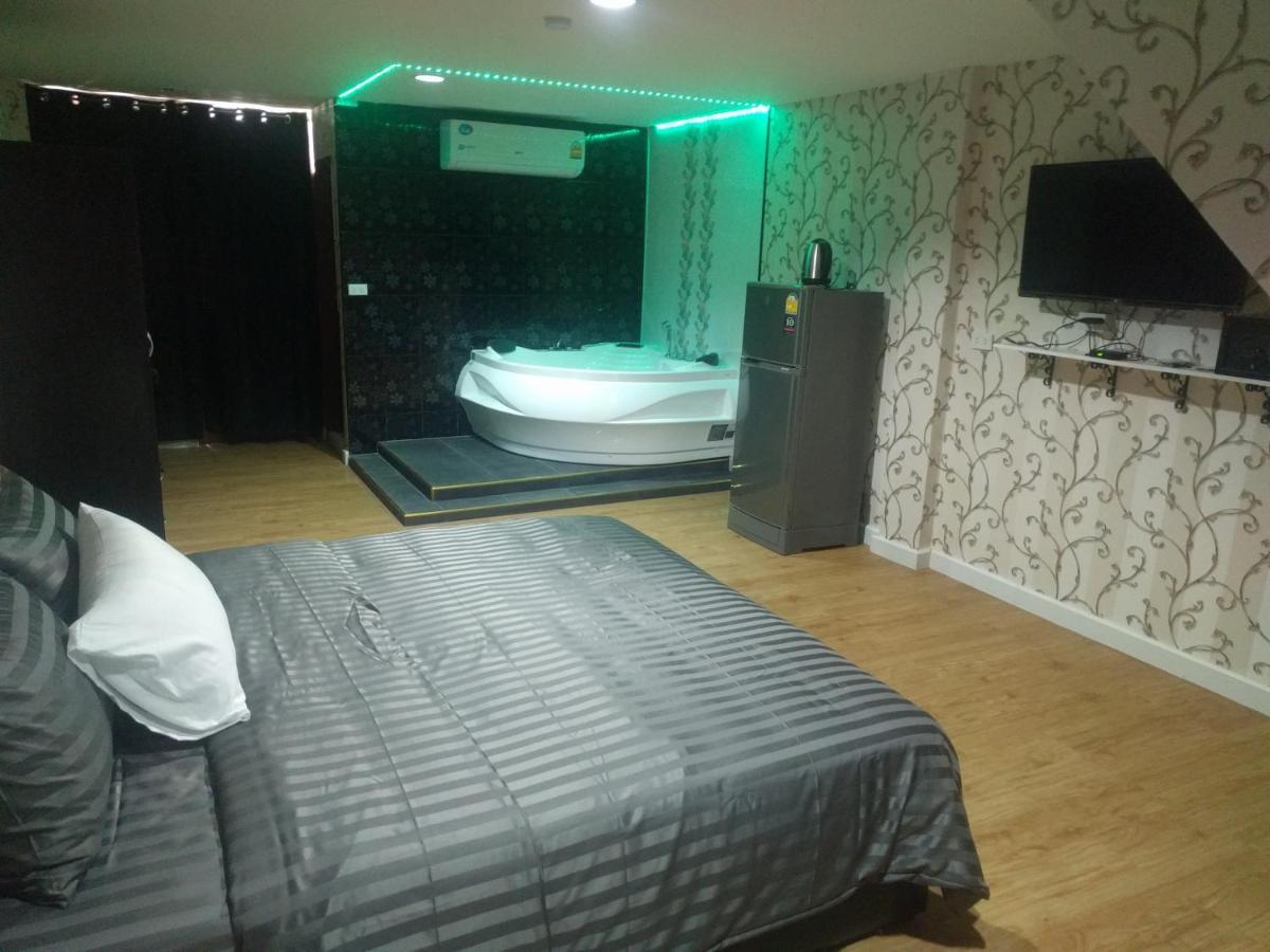 Gw Guesthouse Pattaya Zewnętrze zdjęcie